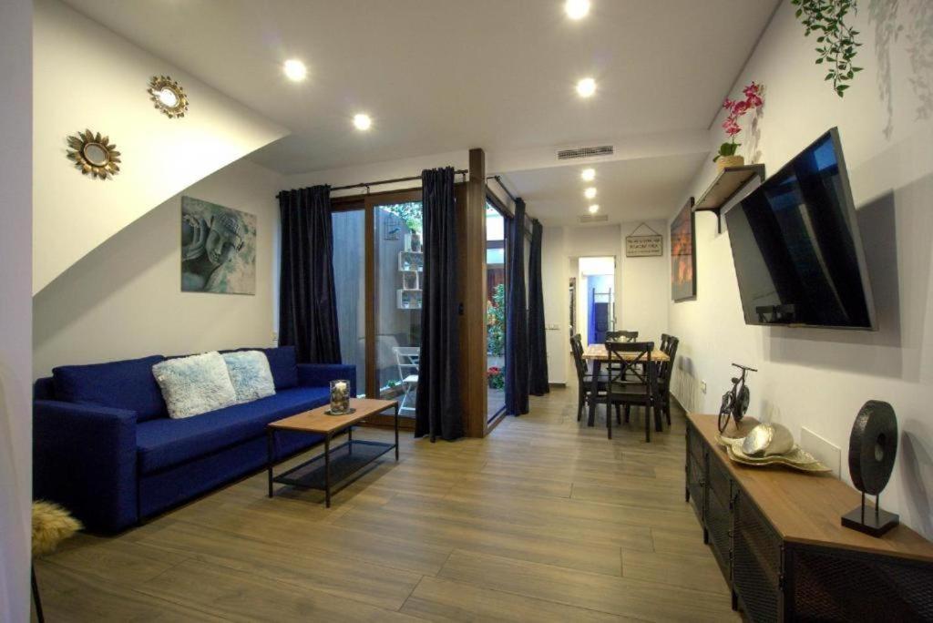 Rentalsevilla Looks Pretty And Modern Luaran gambar