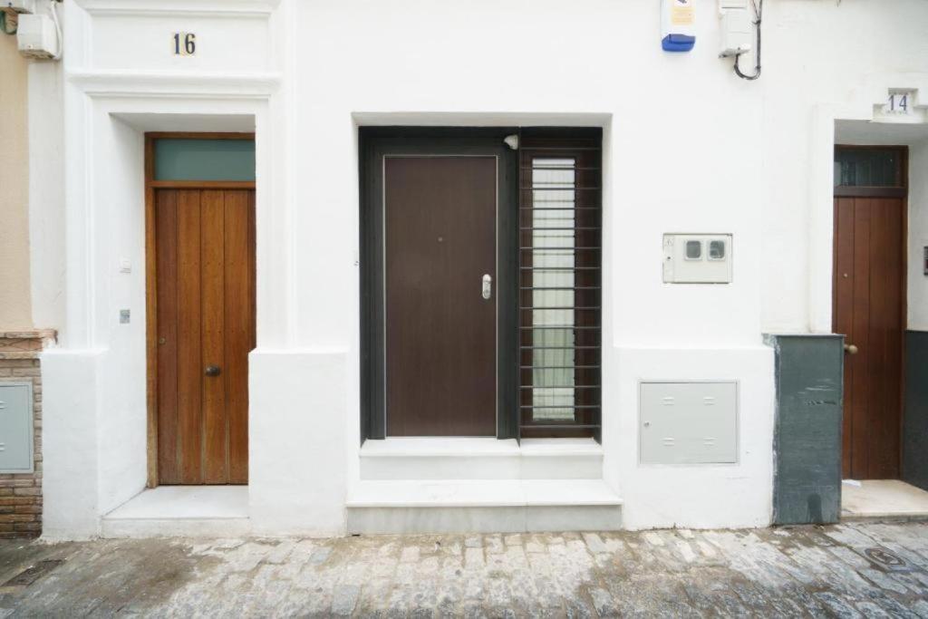 Rentalsevilla Looks Pretty And Modern Luaran gambar