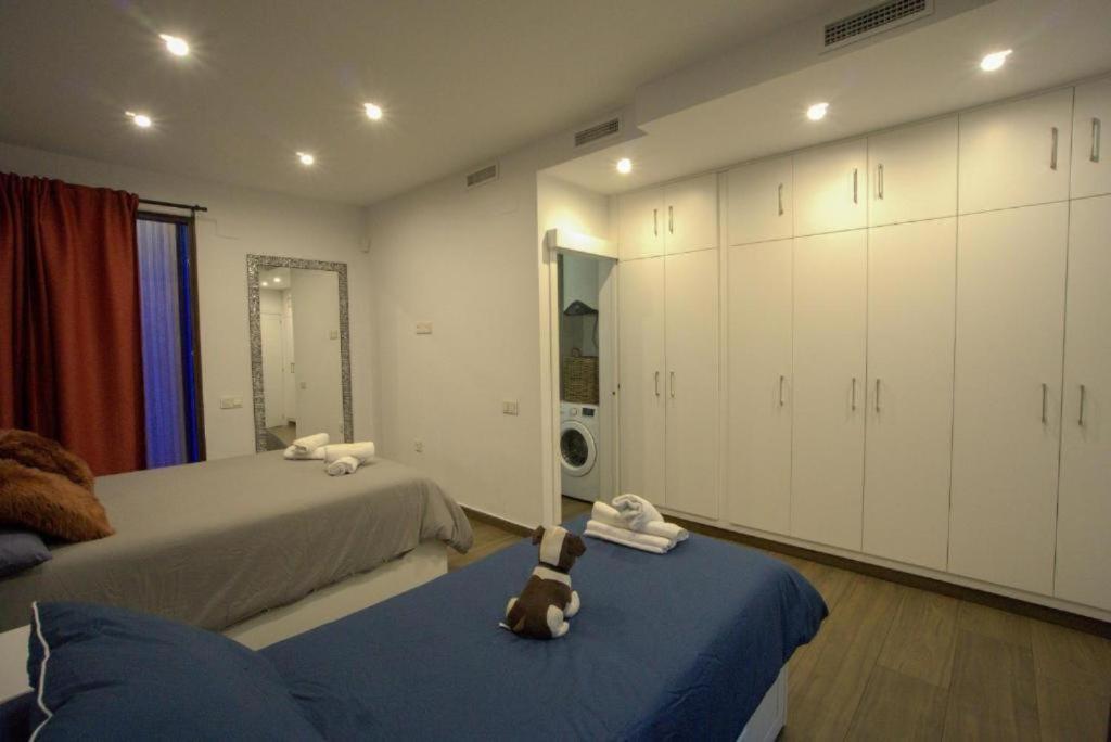 Rentalsevilla Looks Pretty And Modern Luaran gambar