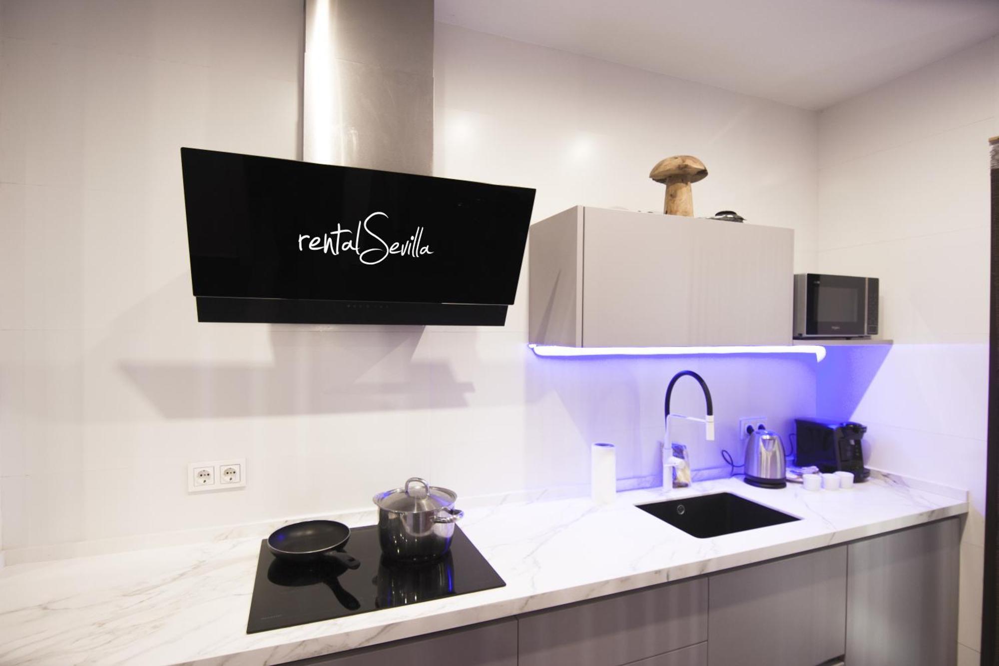Rentalsevilla Looks Pretty And Modern Luaran gambar